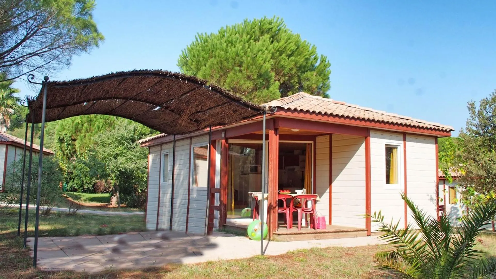 Camping Les Cigales Le Muy Campsite