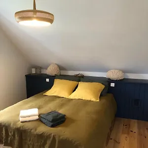 Privée à Deux Pas De France